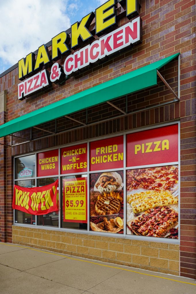 Market Pizza and Chicken - Grand Opening Signage